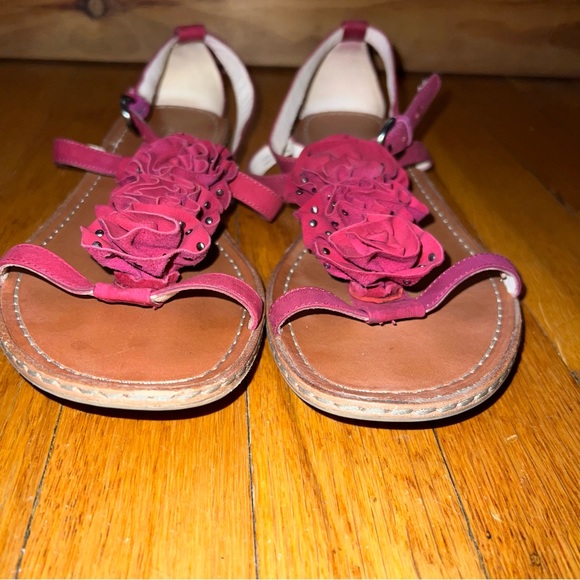 Coach Sandals Rose Flowers with Rivets. Excellent condition - Picture 6 of 6